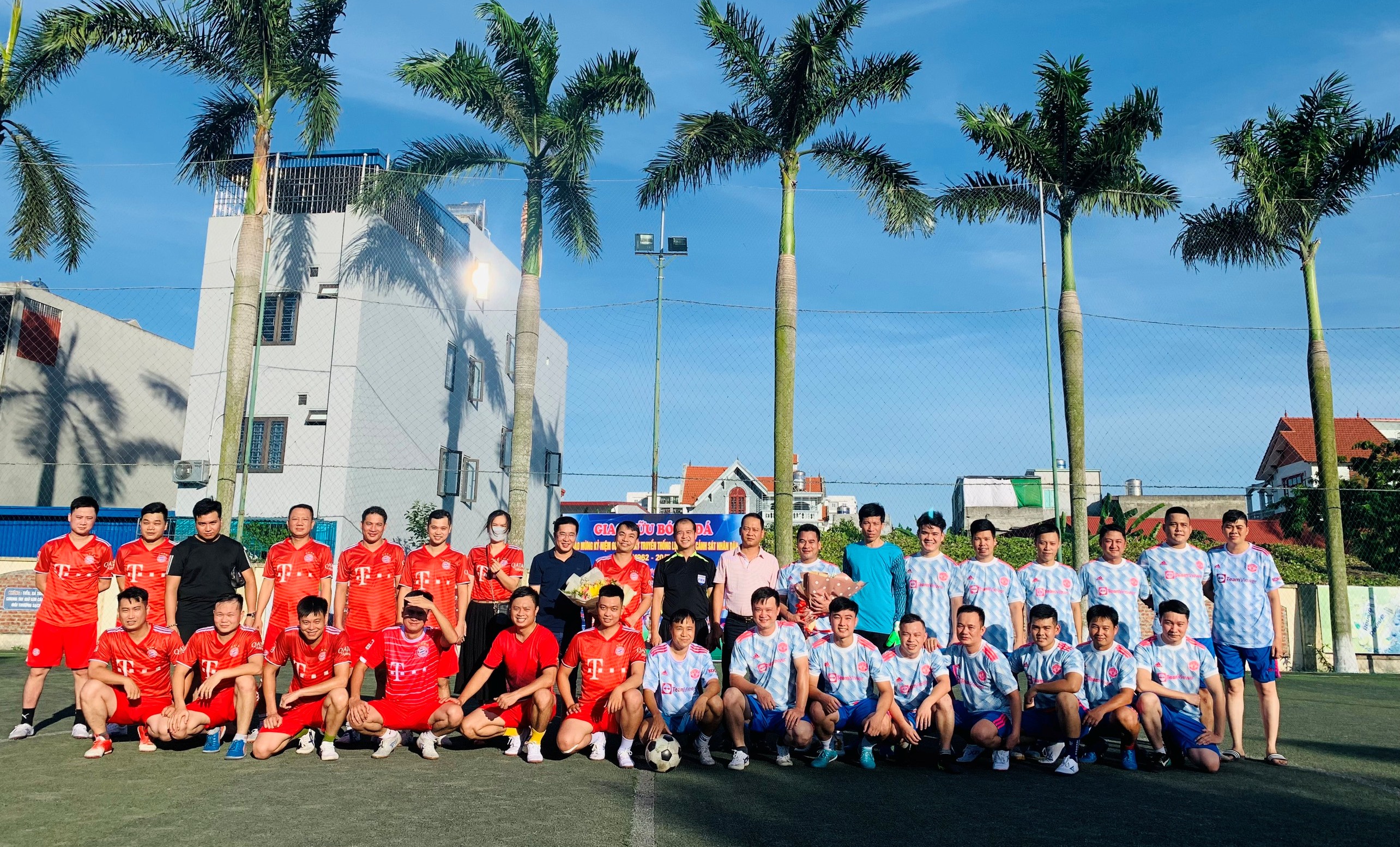 Giao hữu bóng đá Công an quận Hải An và Công an quận kiến An